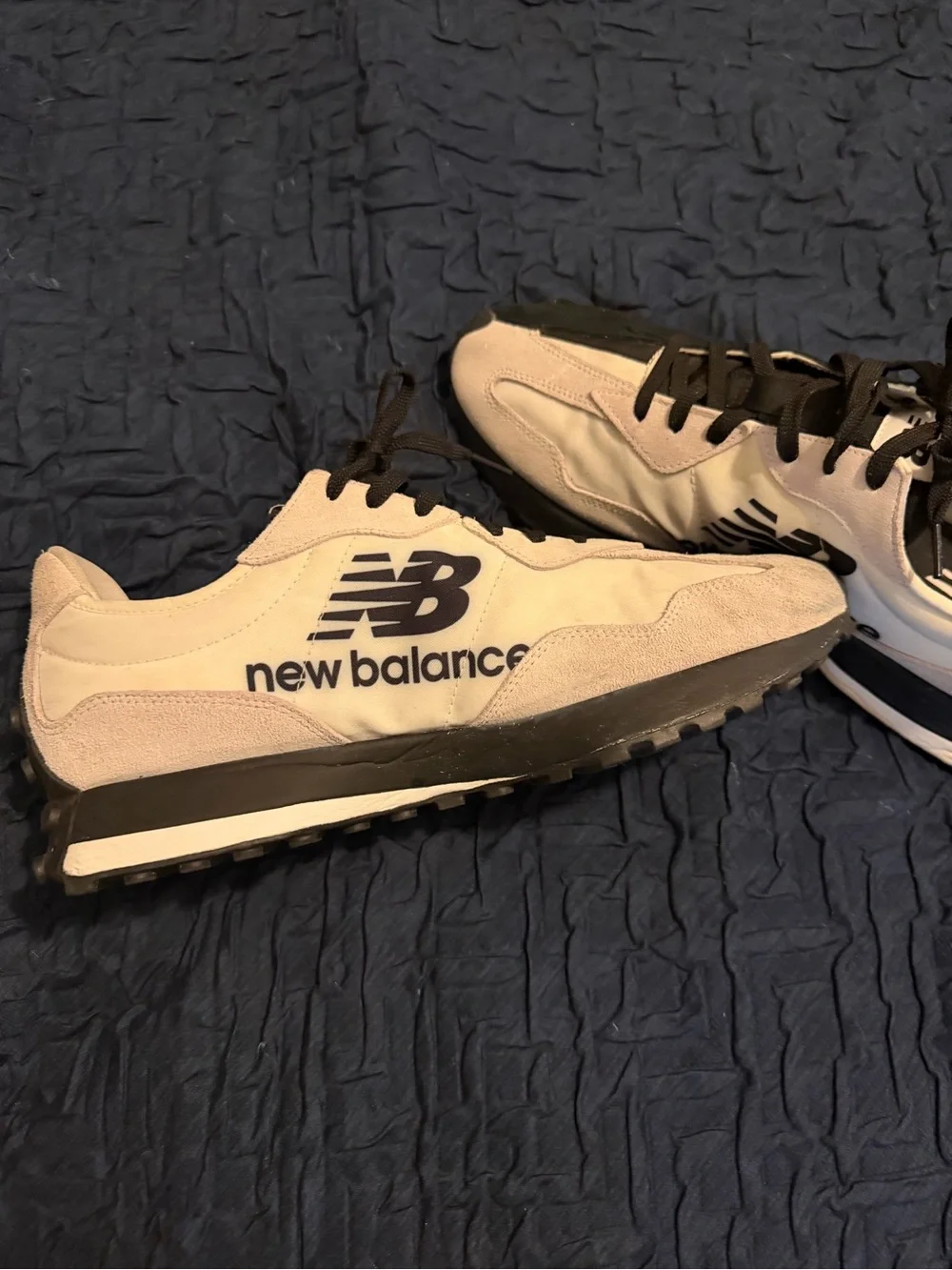 New Balance Men’s Black and Grey Low-Top Sneakers